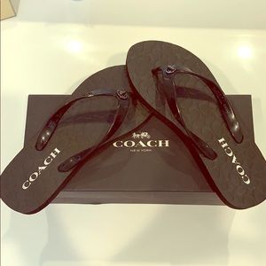 New Coach Abbigail Rubber- Black flip flops.